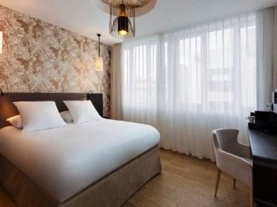 L'arbre Voyageur - Bw Premier Collection -